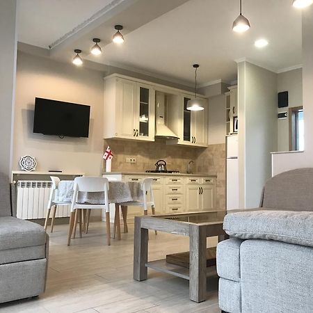 Piazza Apartment バトゥーミ エクステリア 写真