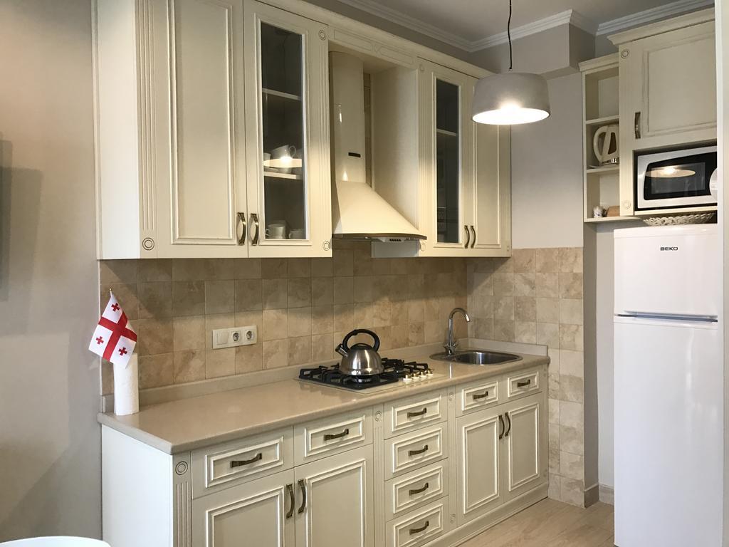 Piazza Apartment バトゥーミ エクステリア 写真