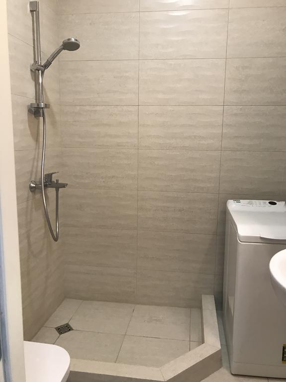 Piazza Apartment バトゥーミ エクステリア 写真
