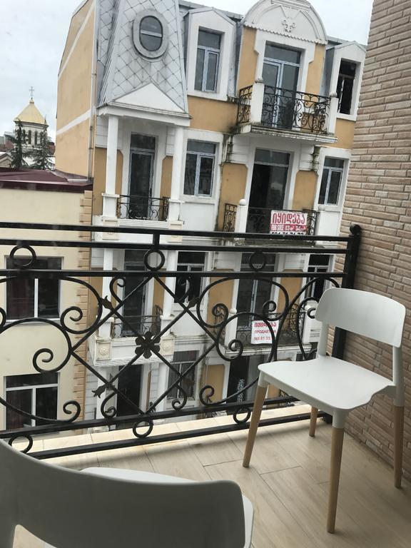 Piazza Apartment バトゥーミ エクステリア 写真