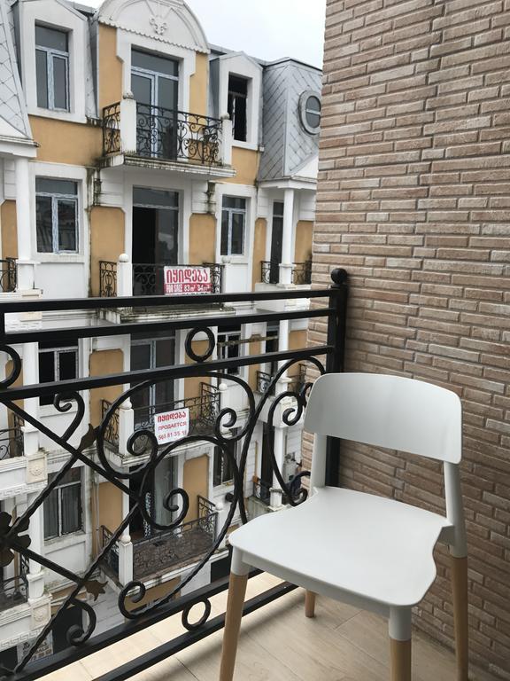 Piazza Apartment バトゥーミ エクステリア 写真